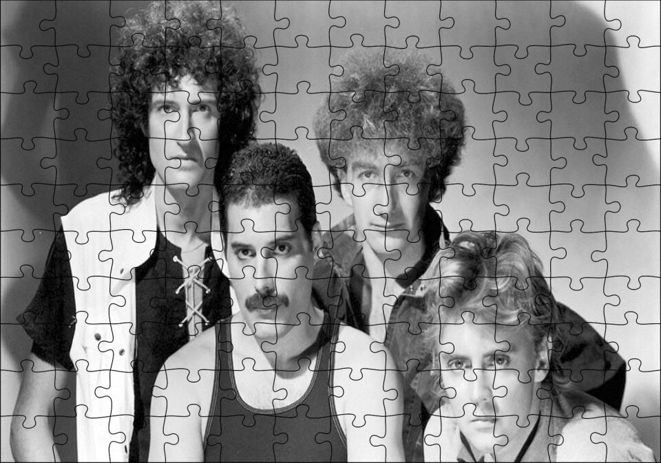 Queen Grup Üyeleri Siyah Beyaz Puzzle Yapboz MDF Ahşap