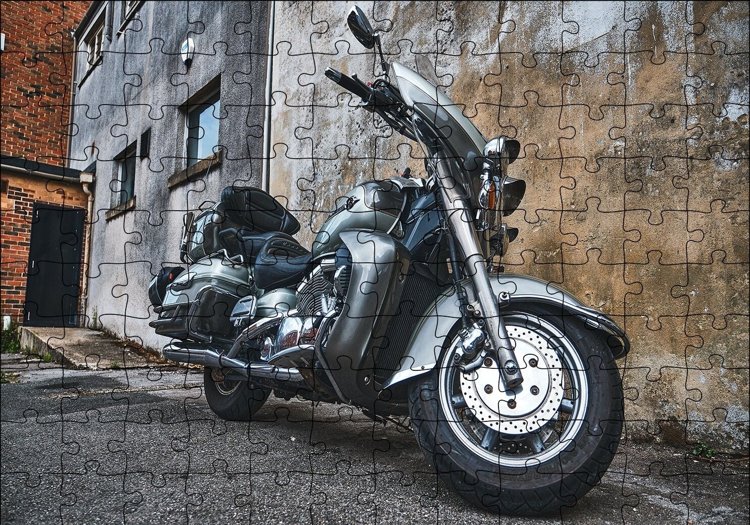 Eski Binalar ve Harley Davidson Puzzle Yapboz MDF Ahşap 120 Parça 24 cm X 34 cm