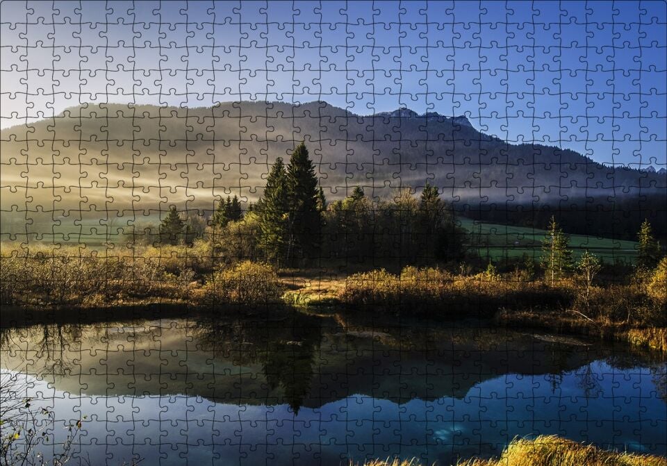 Göl Ağaçlar ve Sisli Tepeler Puzzle Yapboz MDF Ahşap 500 Parça 49 cm X 68 cm