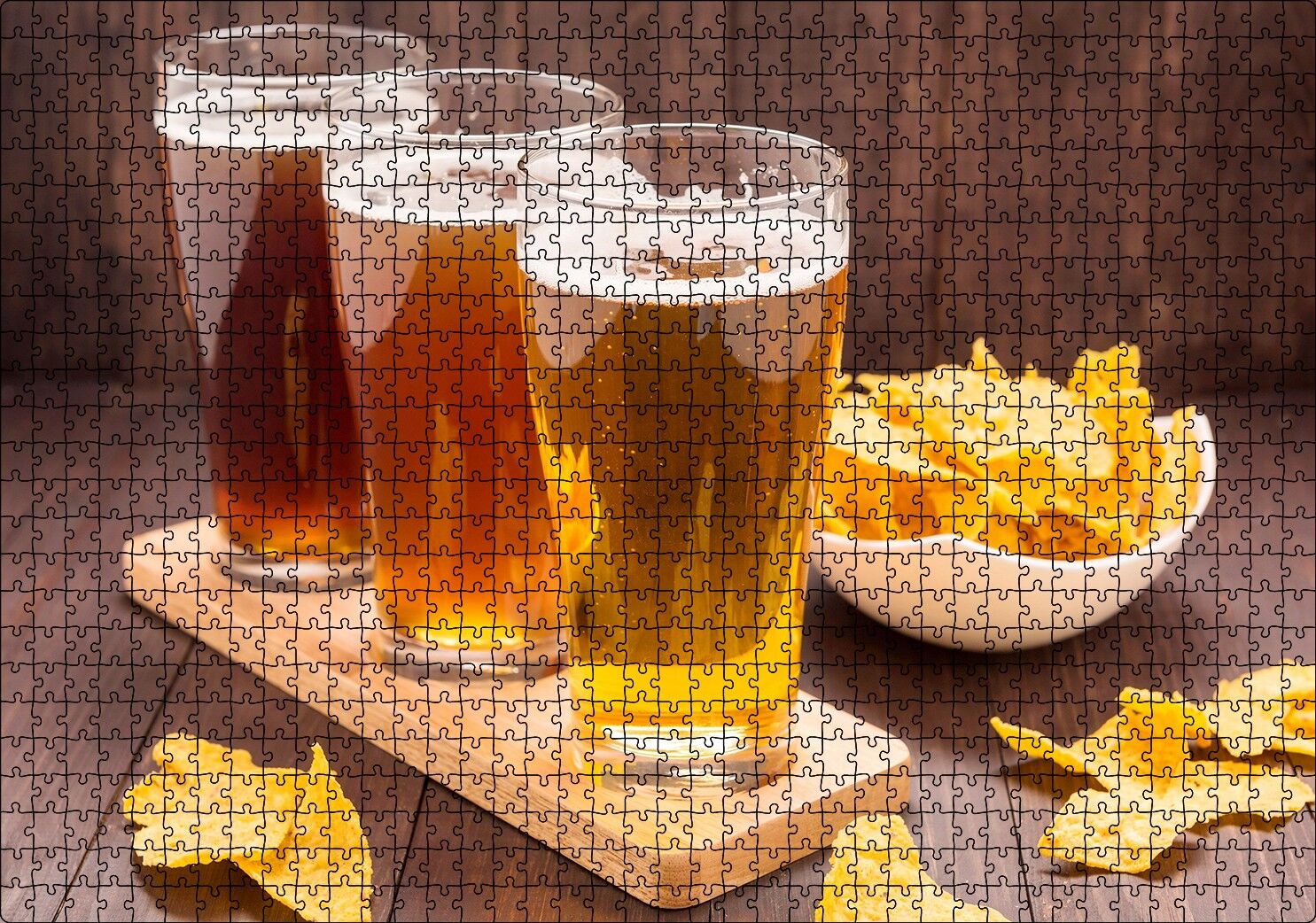 Üç Büyük Bardak Bira ve Cipsler Puzzle Yapboz MDF Ahşap 1000 Parça 49 cm X 68 cm