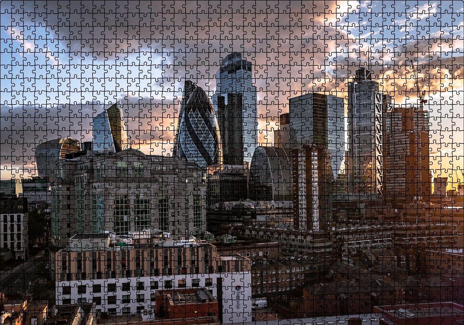 Günbatımı Bulutlu Gökler ve Şehir Puzzle Yapboz MDF Ahşap 1000 Parça 49 cm X 68 cm
