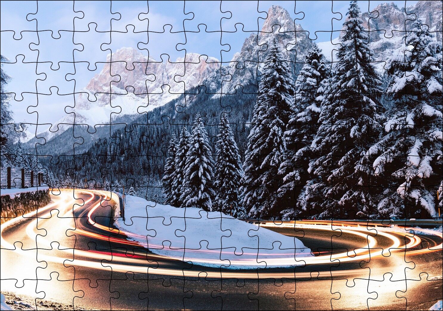 Karlı Orman İçindeki Yol Uzun Pozlama Çekim Puzzle Yapboz MDF Ahşap 120 Parça 24 cm X 34 cm