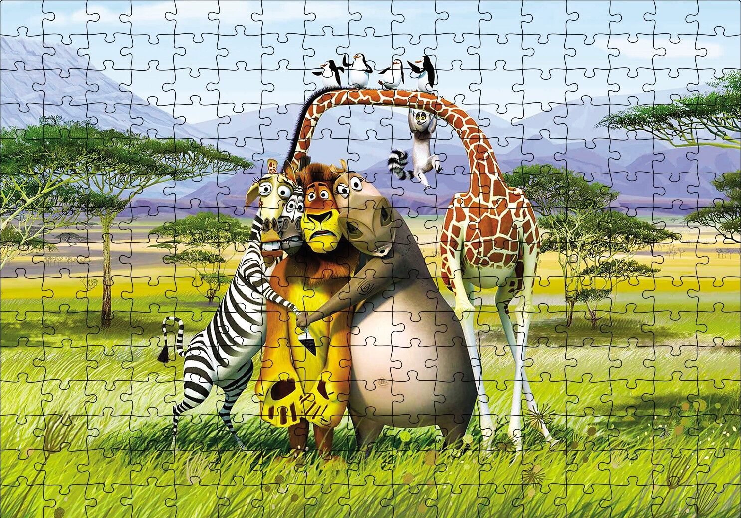 Madagascar Çizgi Film Puzzle Yapboz MDF Ahşap 255 Parça 34 cm X 49 cm