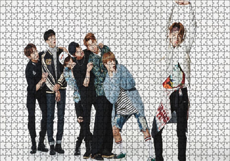BTS Kore Pop Grup Üyesine Şaşırıyorlar Puzzle Yapboz MDF Ahşap 1000 Parça 49 cm X 68 cm