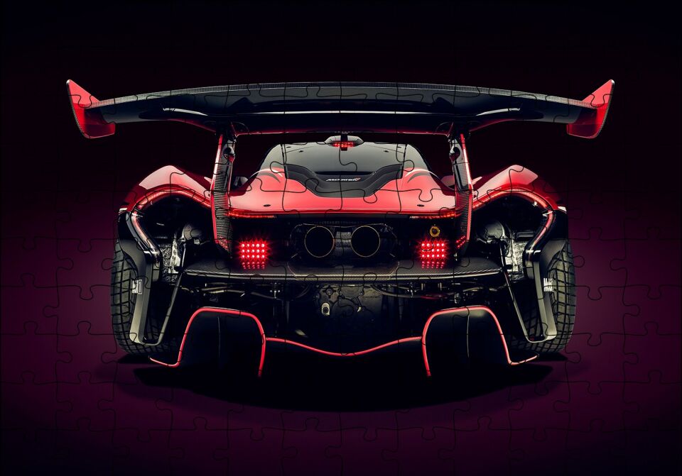McLaren P1 GTR Arka Görünüş Puzzle Yapboz MDF Ahşap 120 Parça 24 cm X 34 cm