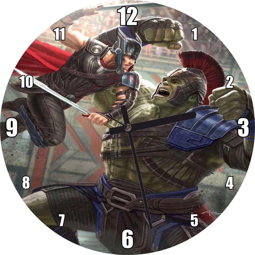 Hulk ve Thor Gladyatör Savaşı  Mdf Ahşap Duvar Saati 30 cm Çap