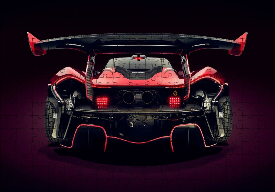 McLaren P1 GTR Arka Görünüş Puzzle Yapboz MDF Ahşap 255 Parça 34 cm X 49 cm