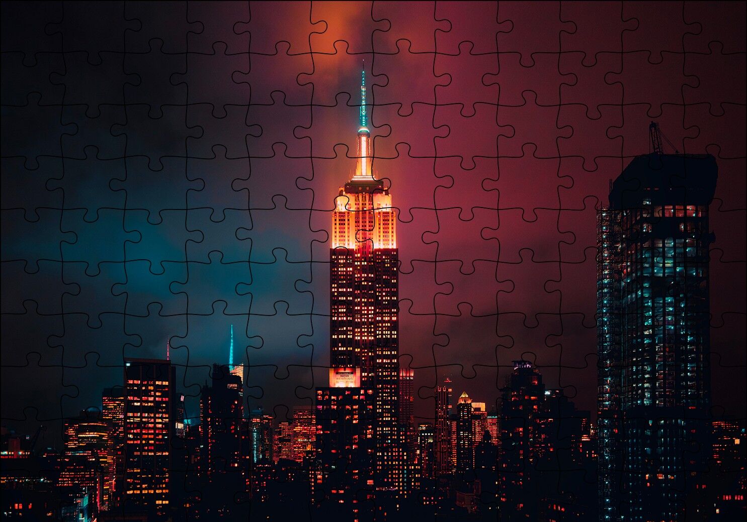 Manhattan Empire State Binası Gece Görünüş Puzzle Yapboz MDF Ahşap 120 Parça 24 cm X 34 cm