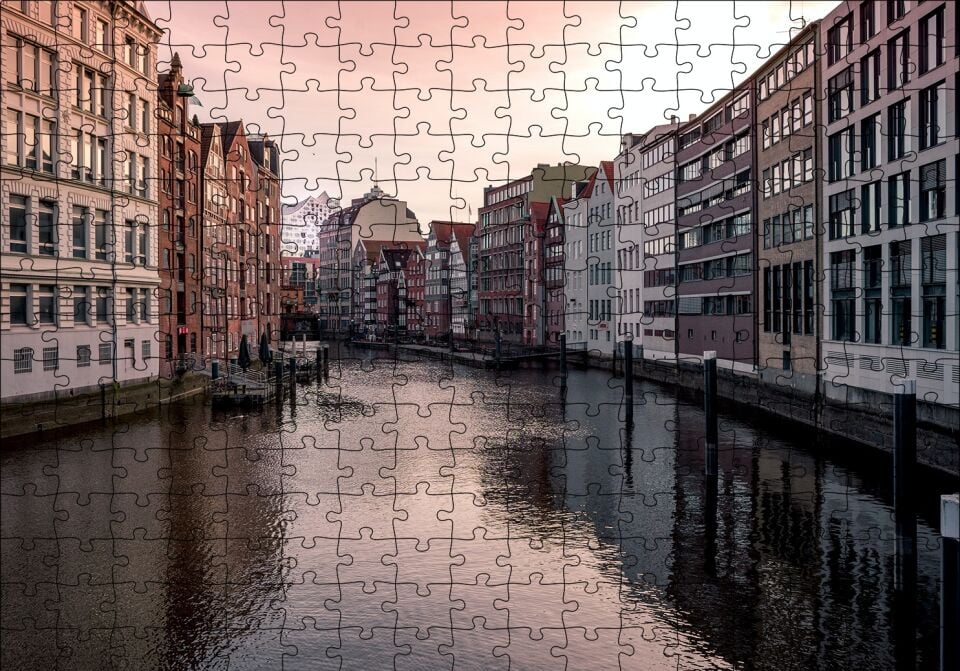 Kanal ve Etrafındaki Binalar Puzzle Yapboz MDF Ahşap 255 Parça 34 cm X 49 cm