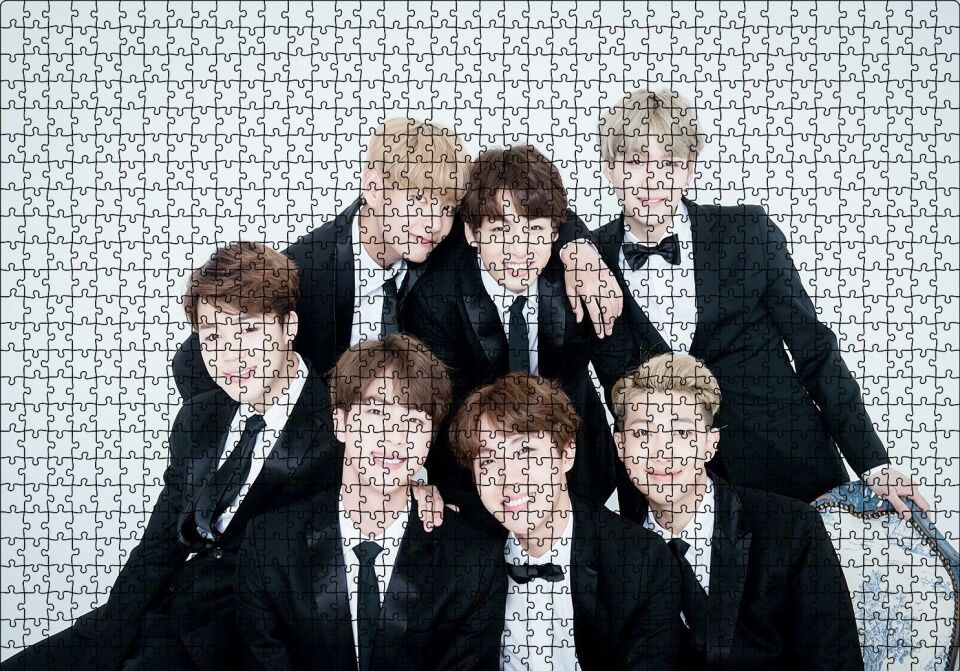 BTS Kore Pop Siyah Takım Elbiseli Puzzle Yapboz MDF Ahşap 1000 Parça 49 cm X 68 cm