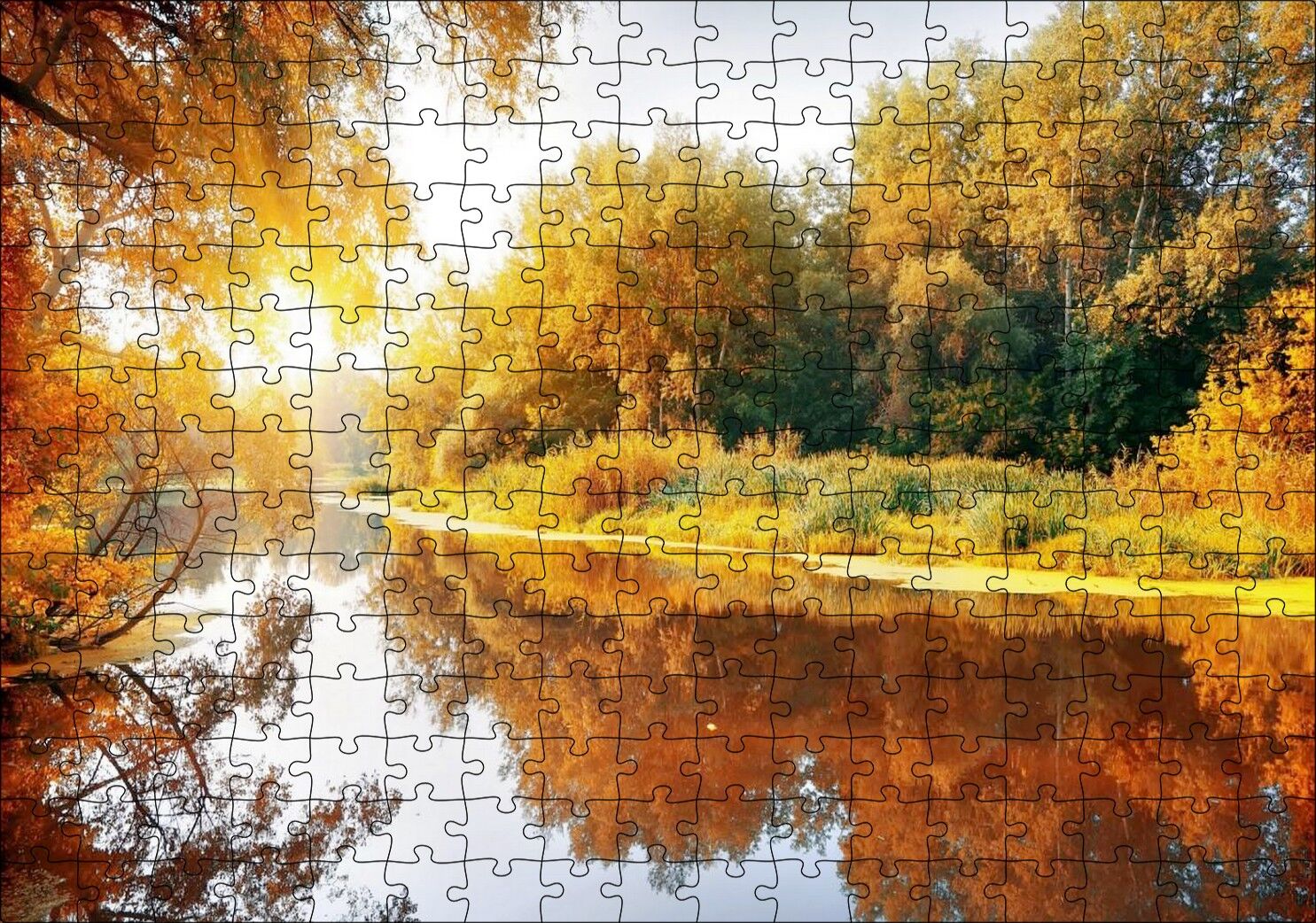 Sonbaharda Ormanın İçindeki Berrak Nehir Puzzle Yapboz MDF Ahşap 255 Parça 34 cm X 49 cm