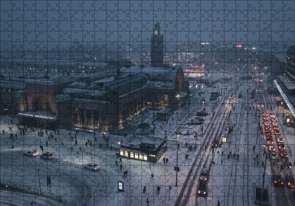 Karla Kaplı Caddeler ve Tren İstasyonu Puzzle Yapboz MDF Ahşap 500 Parça 49 cm X 68 cm