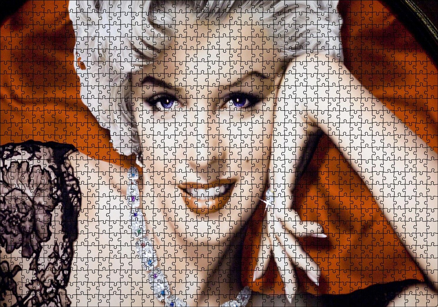 Marilyn Monreo Beyaz Saç Gülümseme Görseli Puzzle Yapboz MDF Ahşap 1000 Parça 49 cm X 68 cm