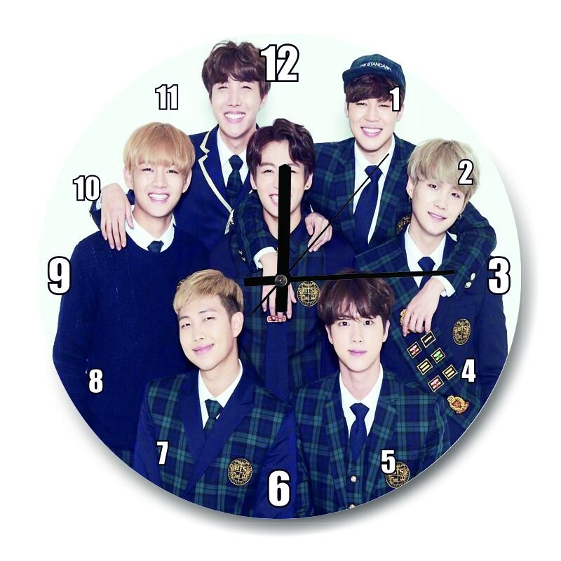 BTS Kore Pop Okul Üniformalı  Mdf Ahşap Duvar Saati 50 cm Çap