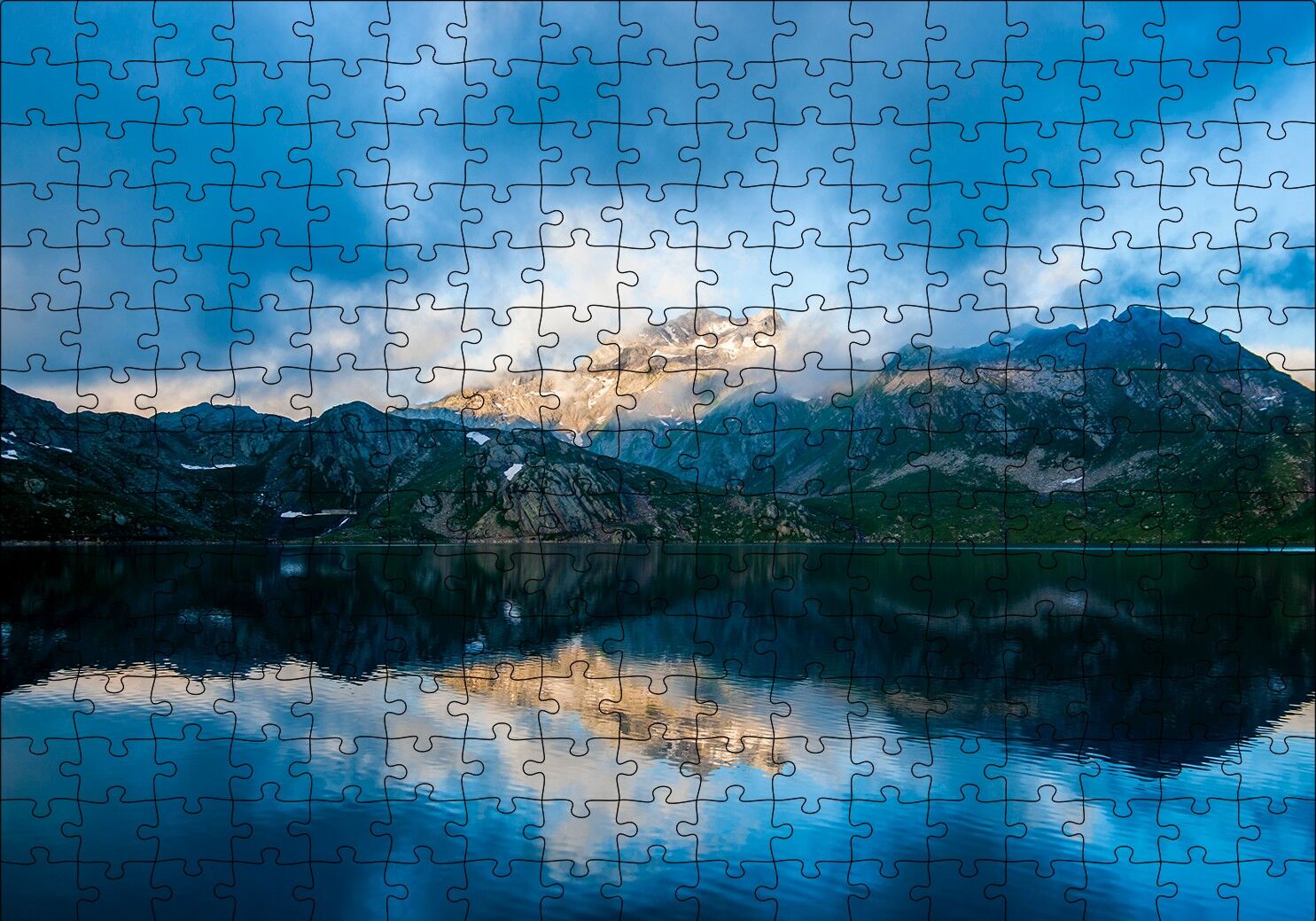 Karlı Dağlar ve Berrak Göl Puzzle Yapboz MDF Ahşap 255 Parça 34 cm X 49 cm