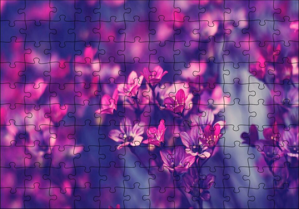 Kırmızı Ve Mor Çiçekler Görseli Puzzle Yapboz MDF Ahşap 120 Parça 24 cm X 34 cm