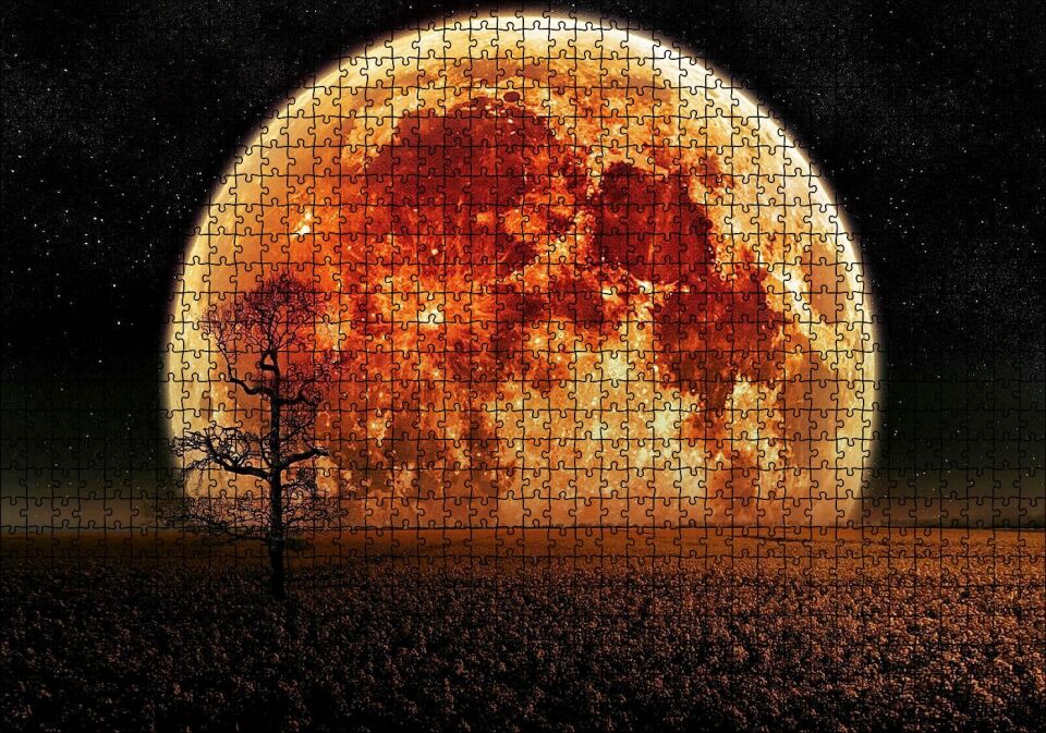 Tarlada Yalnız Ağaç ve Olağanüstü Süper Ay Puzzle Yapboz MDF Ahşap 1000 Parça 49 cm X 68 cm