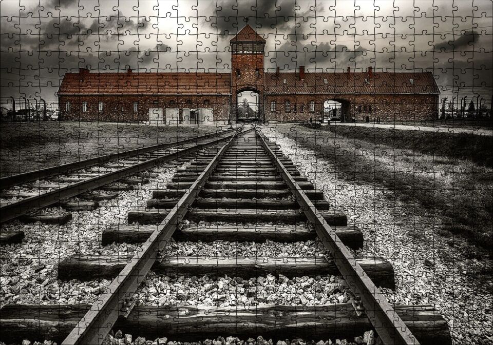 Tren Rayları ve Tarihi Bina Puzzle Yapboz MDF Ahşap 500 Parça 49 cm X 68 cm