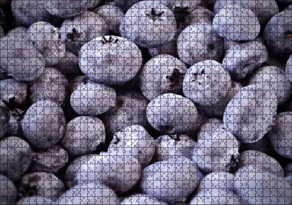 Tozlu Yabanmersini Meyveleri Puzzle Yapboz MDF Ahşap 1000 Parça 49 cm X 68 cm