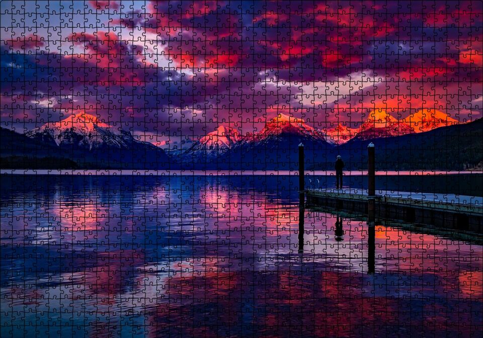 Mor Bulutlar, Gün Batımı, Göl ve İskeledeki Adam Puzzle Yapboz MDF Ahşap 1000 Parça 49 cm X 68 cm
