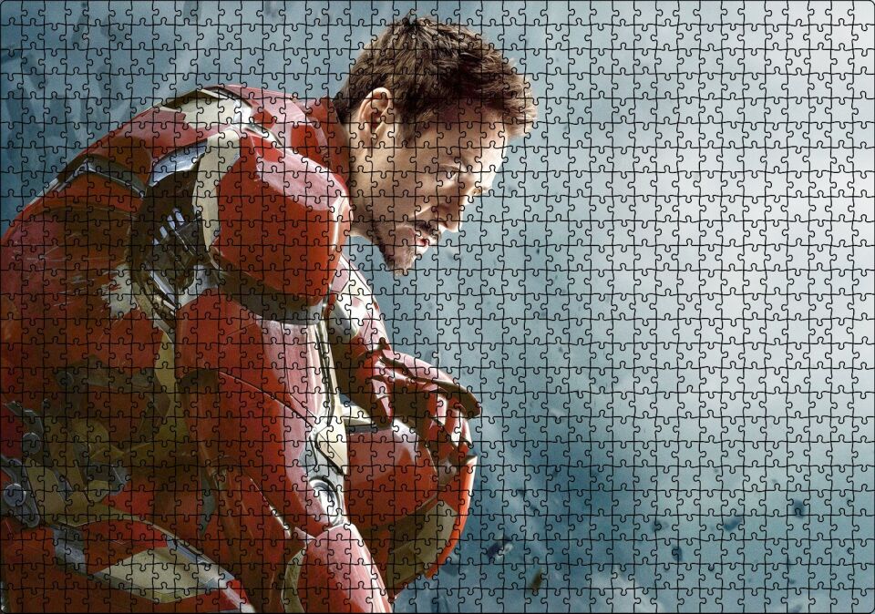 Yenilmezler Iron Man Tony Stark Oturan Pozu Puzzle Yapboz MDF Ahşap 1000 Parça 49 cm X 68 cm