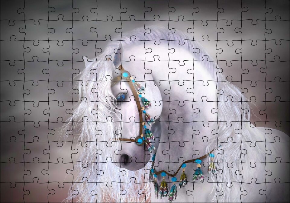 Beyaz At Yelesi ve Süslü Koşumları Puzzle Yapboz MDF Ahşap 120 Parça 24 cm X 34 cm