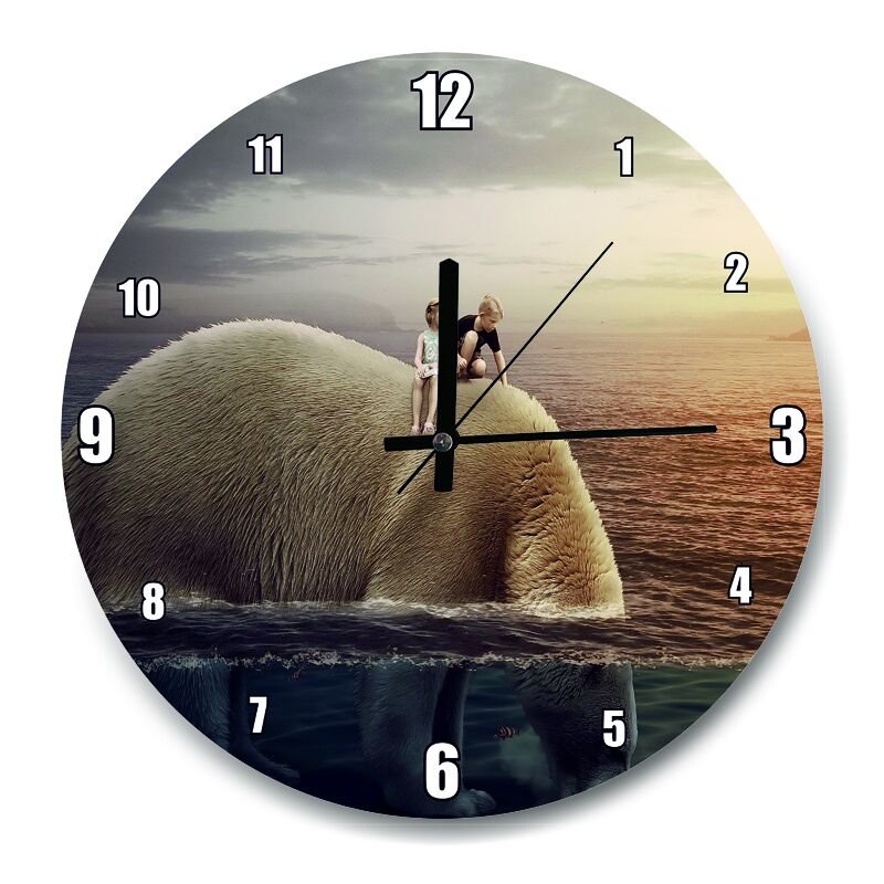 Dev Kutup Ayısı ve Üzerinde Çocuklar İllüstrasyon  Mdf Ahşap Duvar Saati