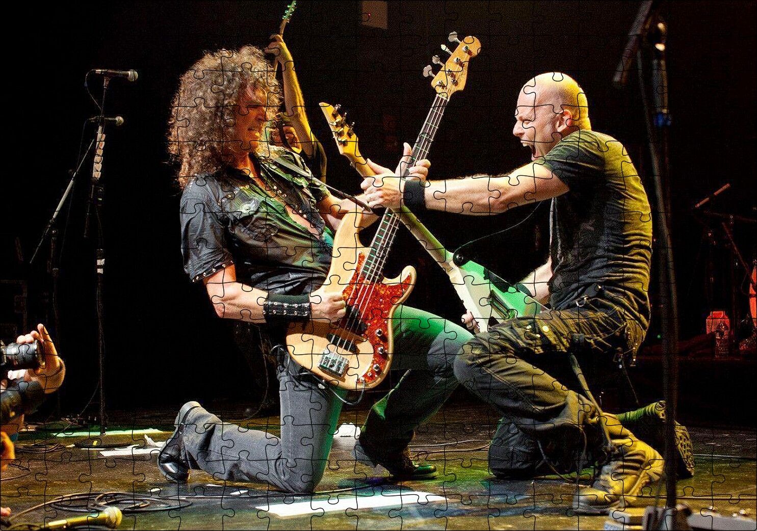 Accept Rock Müzik Grubu Puzzle Yapboz MDF Ahşap 255 Parça 34 cm X 49 cm