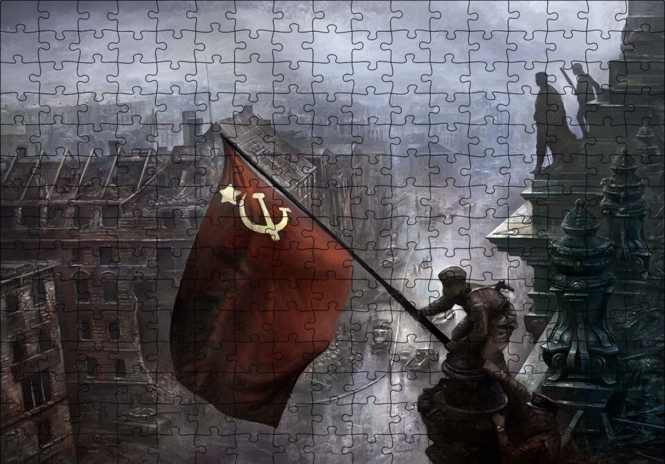 Kızıl Zeminde Sarı Orak Çekiç Bayrak Puzzle Yapboz MDF Ahşap 255 Parça 34 cm X 49 cm