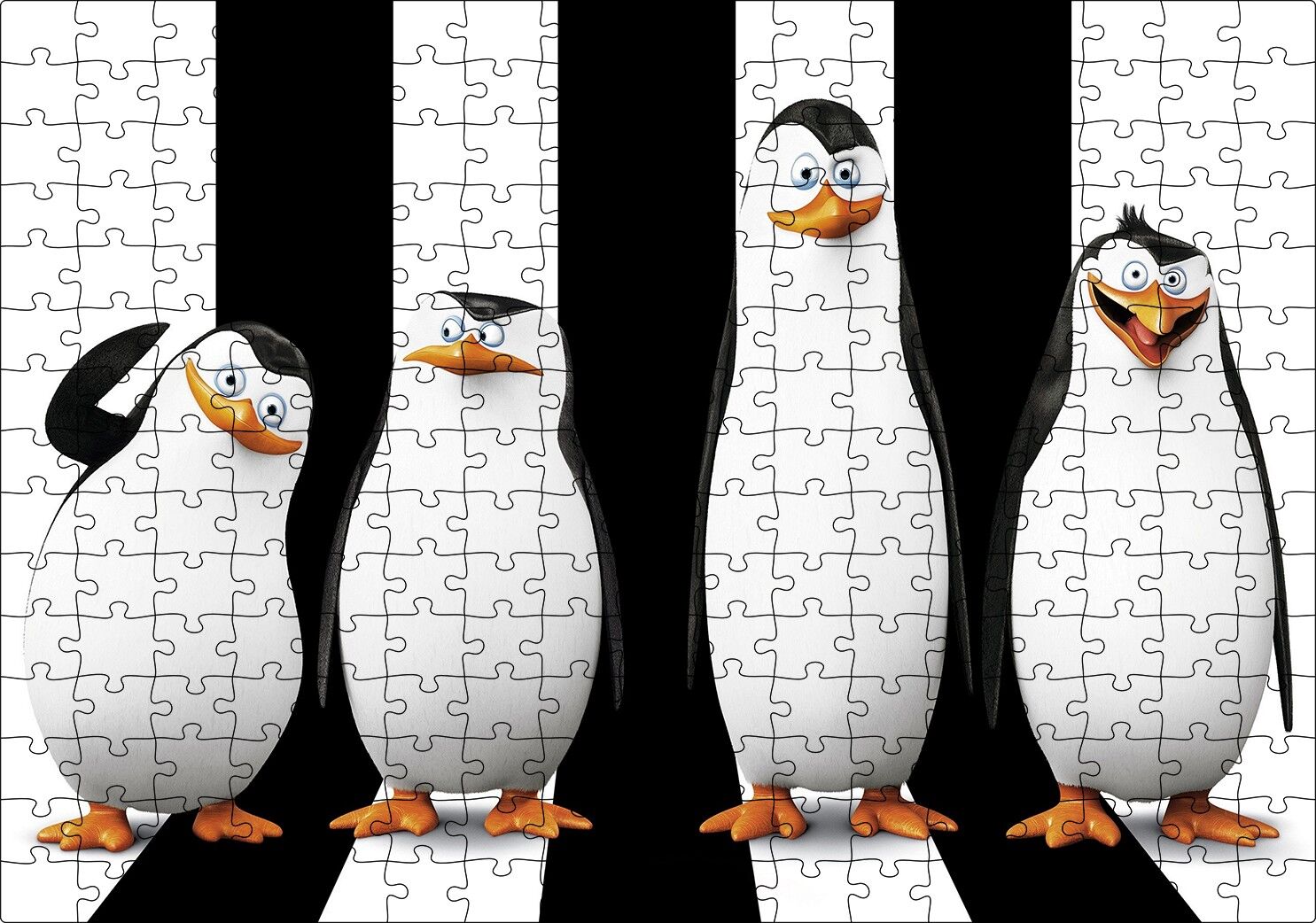 Madagaskar Penguenleri Siyah Beyaz Görseli Puzzle Yapboz MDF Ahşap 255 Parça 34 cm X 49 cm