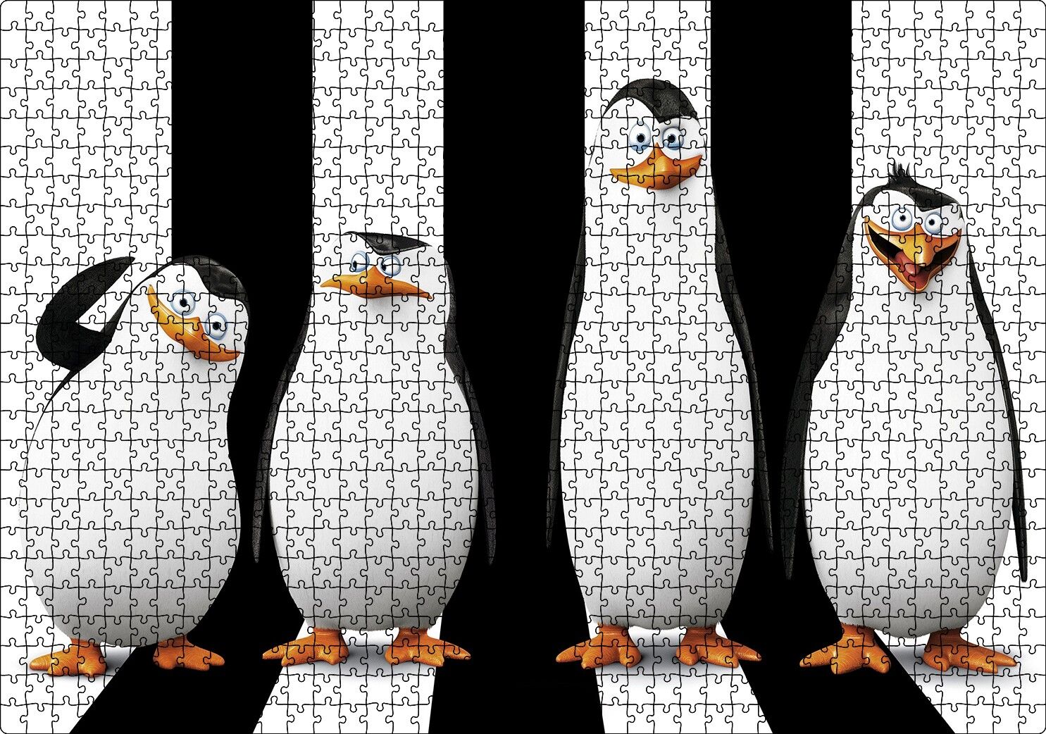 Madagaskar Penguenleri Siyah Beyaz Görseli Puzzle Yapboz MDF Ahşap 1000 Parça 49 cm X 68 cm