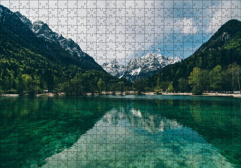 Yeşil Göl Orman ve Karlı Dağlar Puzzle Yapboz MDF Ahşap 500 Parça 49 cm X 68 cm