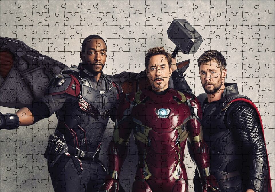 Avengers Infinity War Falcon, Iron Man ve Thor Puzzle Yapboz MDF Ahşap 255 Parça 34 cm X 49 cm