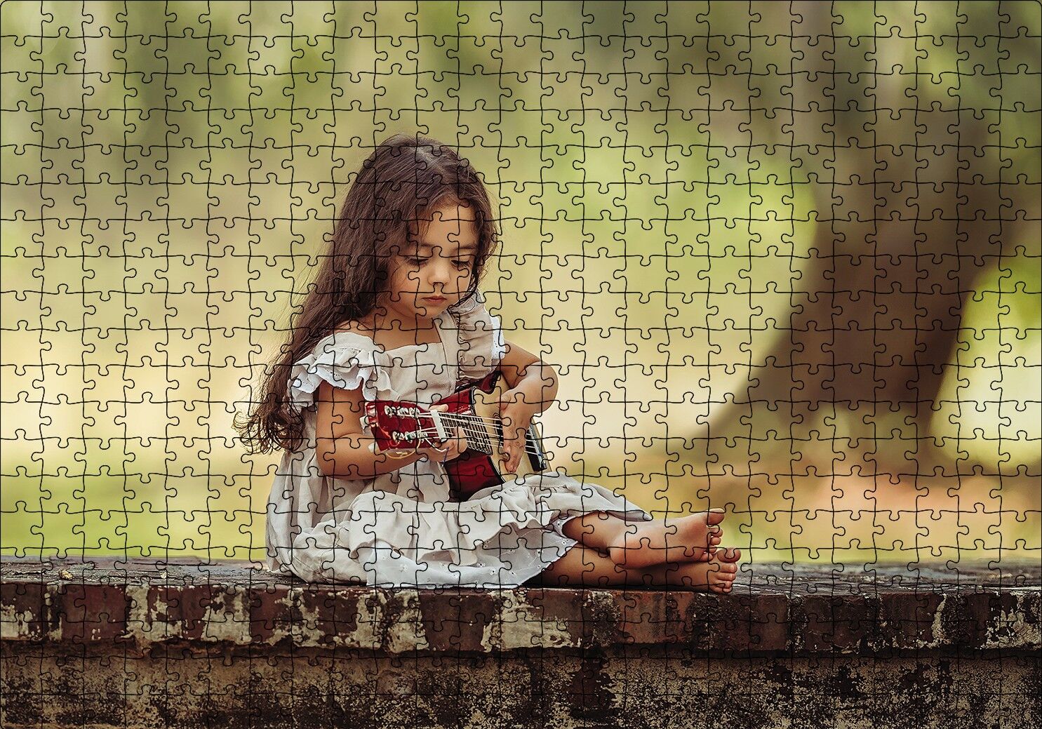 Gitar Çalan Çocuk Puzzle Yapboz MDF Ahşap 500 Parça 49 cm X 68 cm