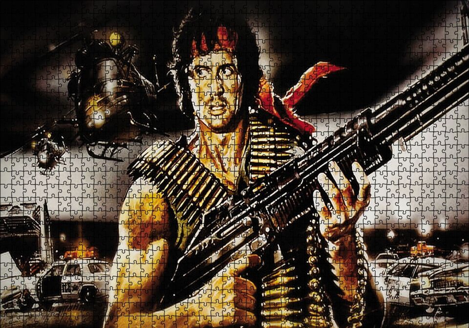 Rambo Makineli Tüfek ve Arkaplanda Helikopter ve Polisler Puzzle Yapboz MDF Ahşap 1000 Parça 49 cm X 68 cm