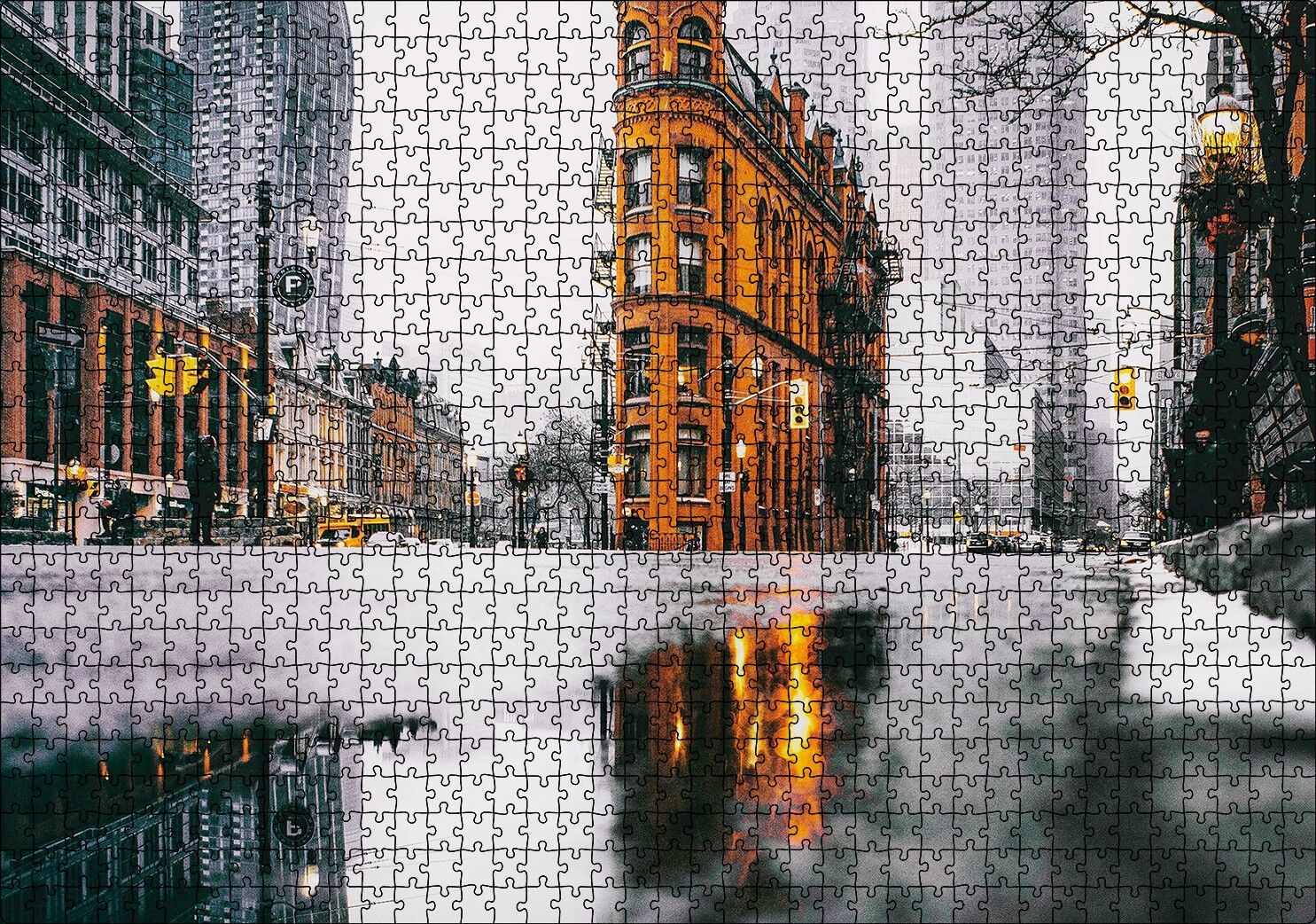 Yağmurlu Günde Gökdelenler Puzzle Yapboz MDF Ahşap 1000 Parça 49 cm X 68 cm