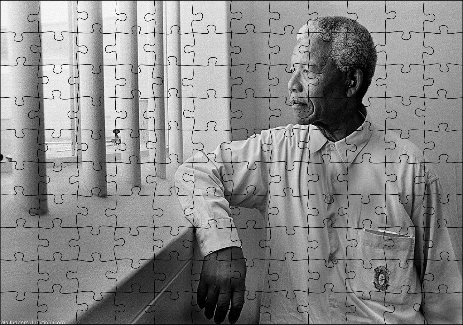 Nelson Mandela Parmaklıklar Ardında Puzzle Yapboz MDF Ahşap