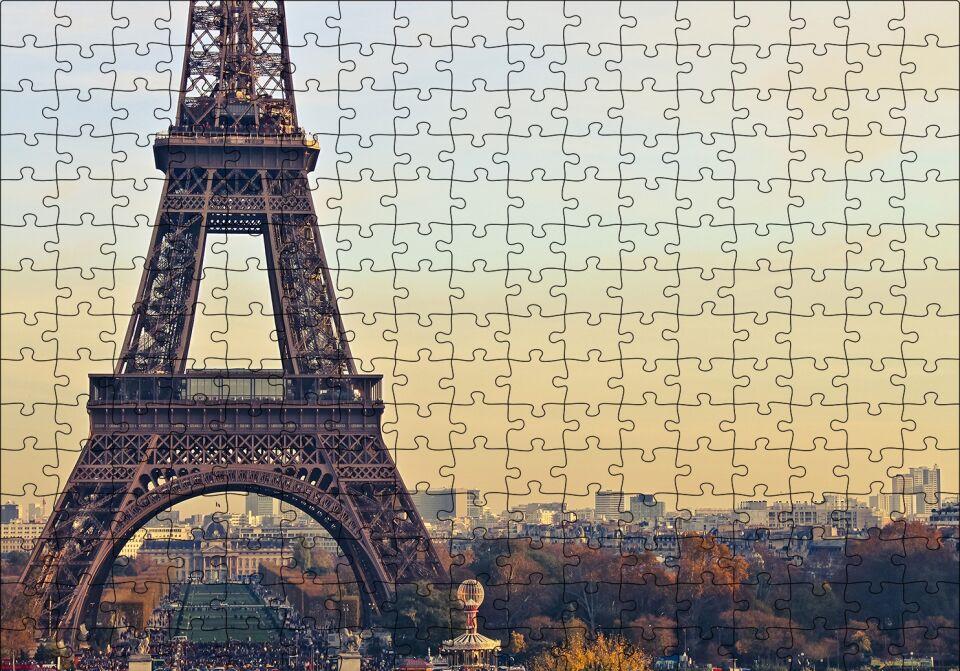 Sonbahar Günbatımı Eyfel Kulesi ve Şehir Manzarası Puzzle Yapboz MDF Ahşap 255 Parça 34 cm X 49 cm