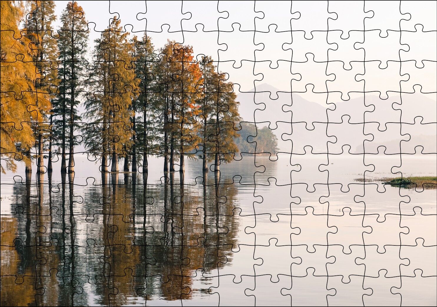 Durgun Gölde Ağaçlar Sisli Arka Plan Puzzle Yapboz MDF Ahşap 120 Parça 24 cm X 34 cm