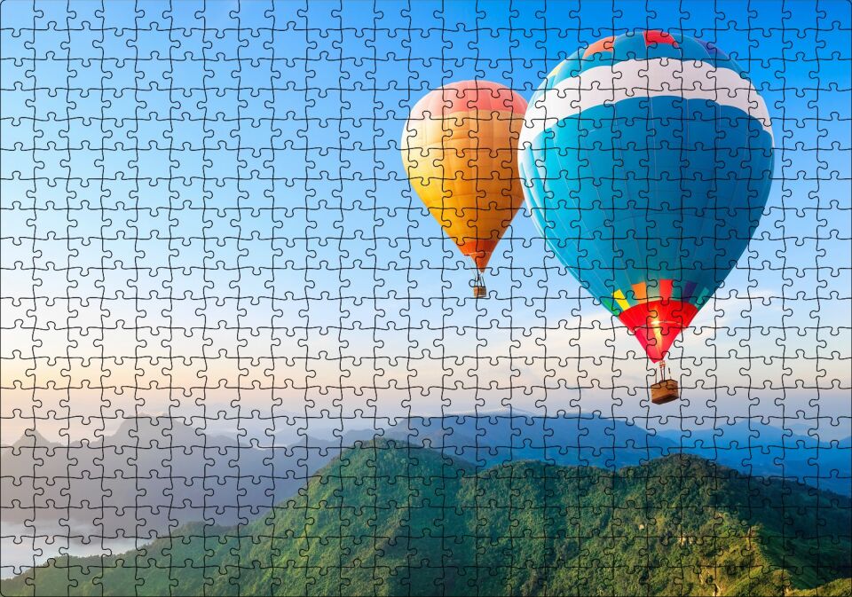 Yemyeşil Dağlar ve Rengarenk Sıcak Hava Balonları Puzzle Yapboz MDF Ahşap 500 Parça 49 cm X 68 cm