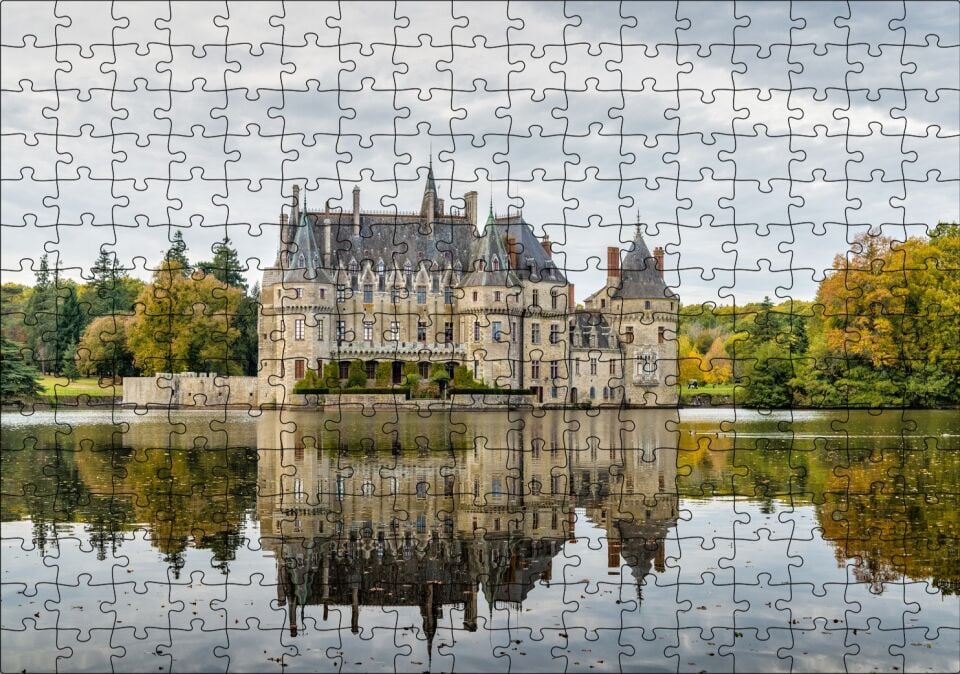 Göl Kıyısındaki Görkemli Şato ve Orman Puzzle Yapboz MDF Ahşap 255 Parça 34 cm X 49 cm