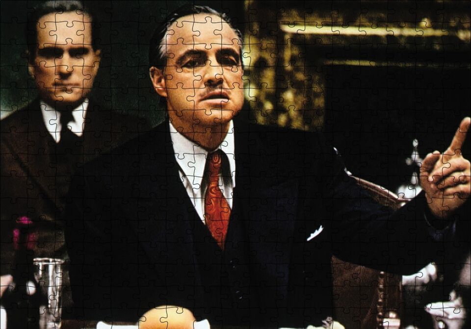 The Godfather Marlon Brando Yemek Masasında Puzzle Yapboz MDF Ahşap 255 Parça 34 cm X 49 cm