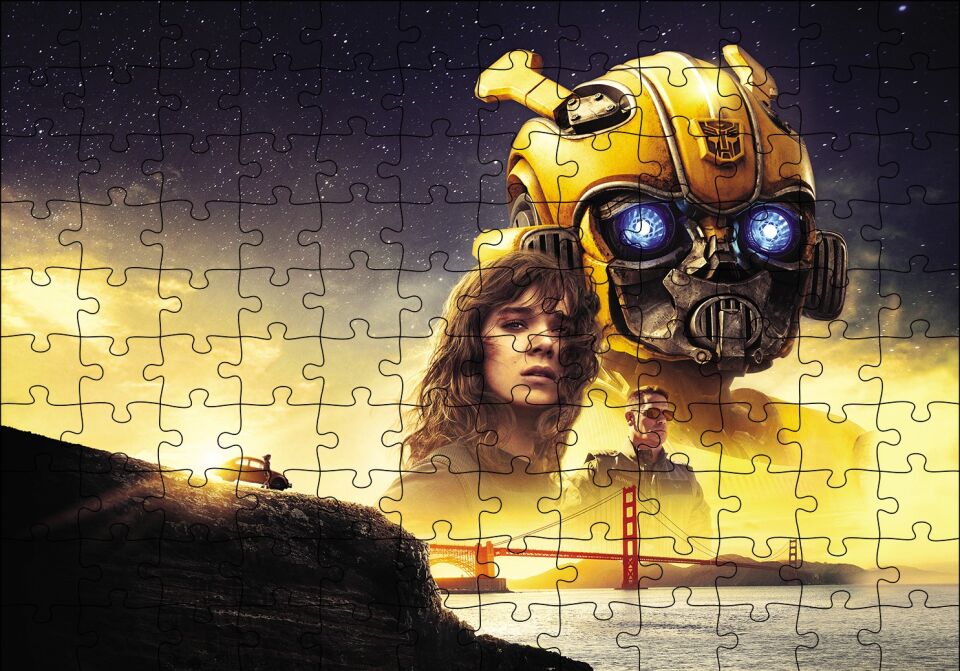 Bumblebee, Hailee Steinfeld ve John Cena Puzzle Yapboz MDF Ahşap 120 Parça 24 cm X 34 cm