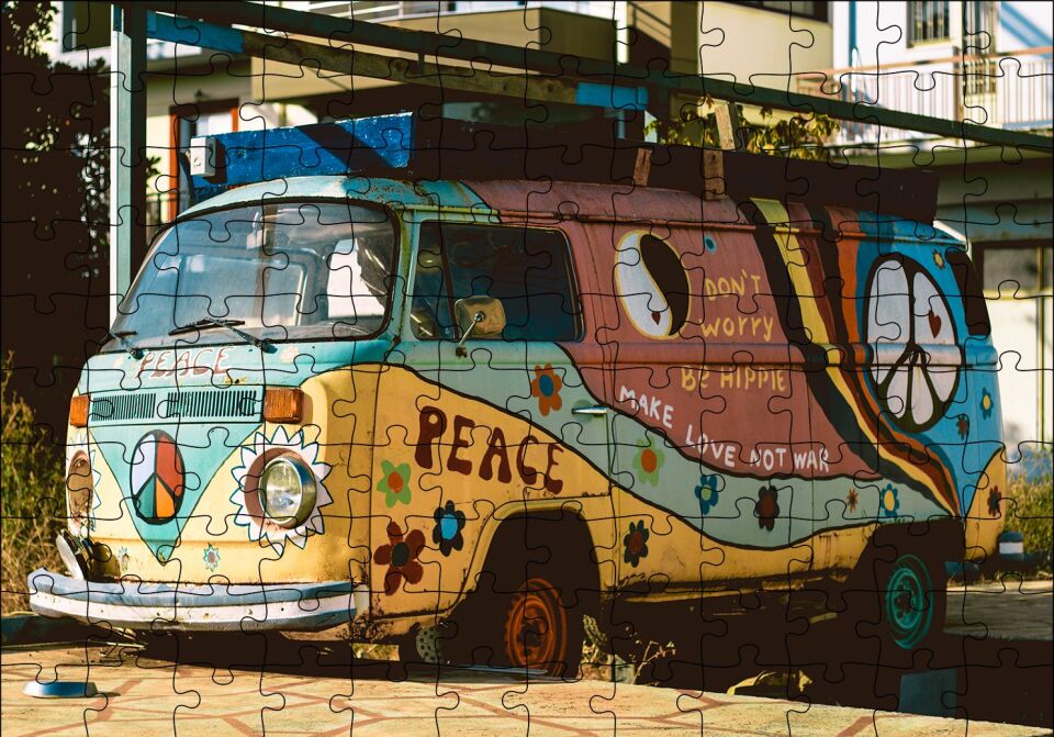 Terkedilmiş Hippi Minibüs Puzzle Yapboz MDF Ahşap