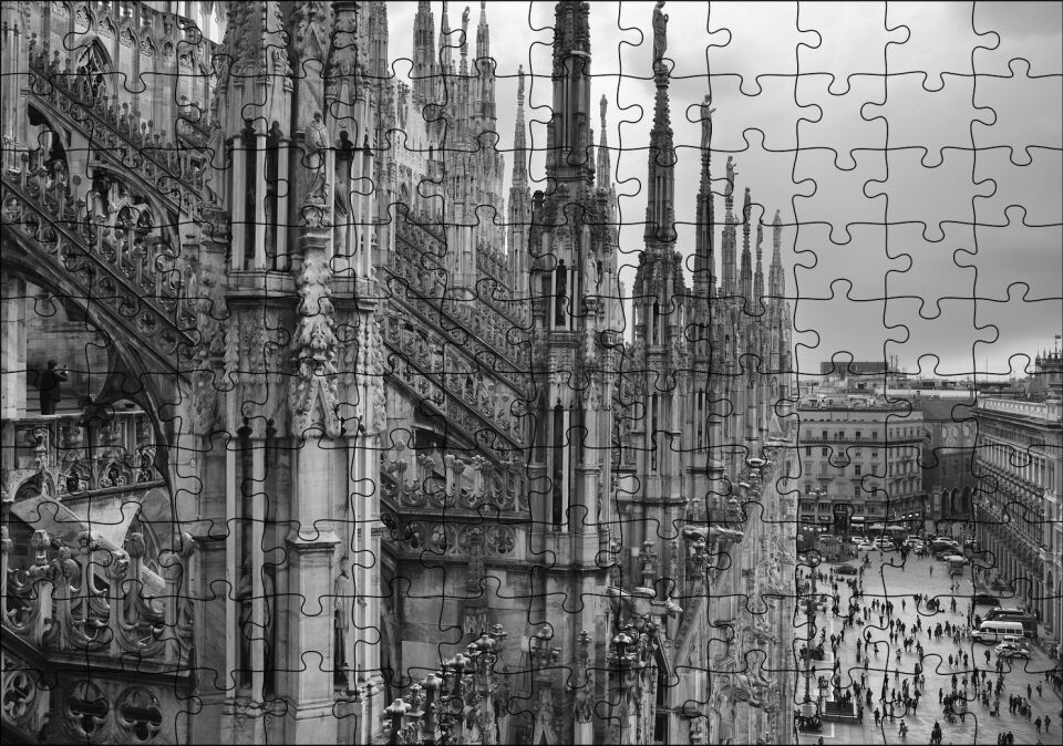 İtalya Milano Görkemli Katedral Siyah Beyaz Puzzle Yapboz MDF Ahşap