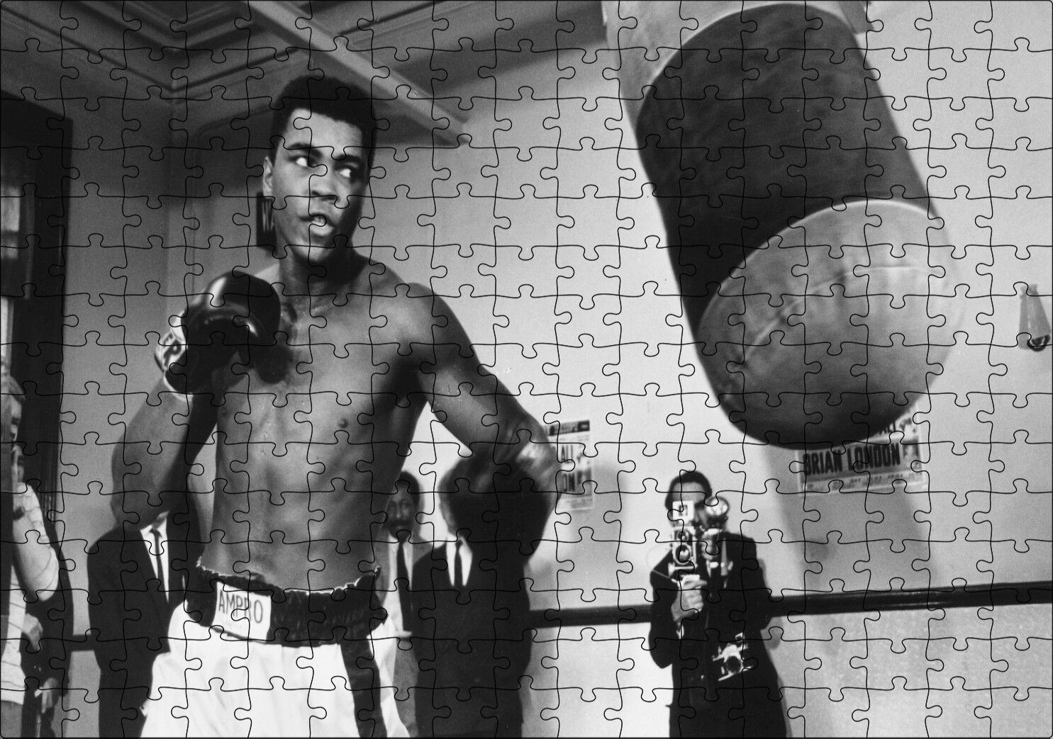 Muhammed Ali Khaliah Antrenmanda Puzzle Yapboz MDF Ahşap 255 Parça 34 cm X 49 cm