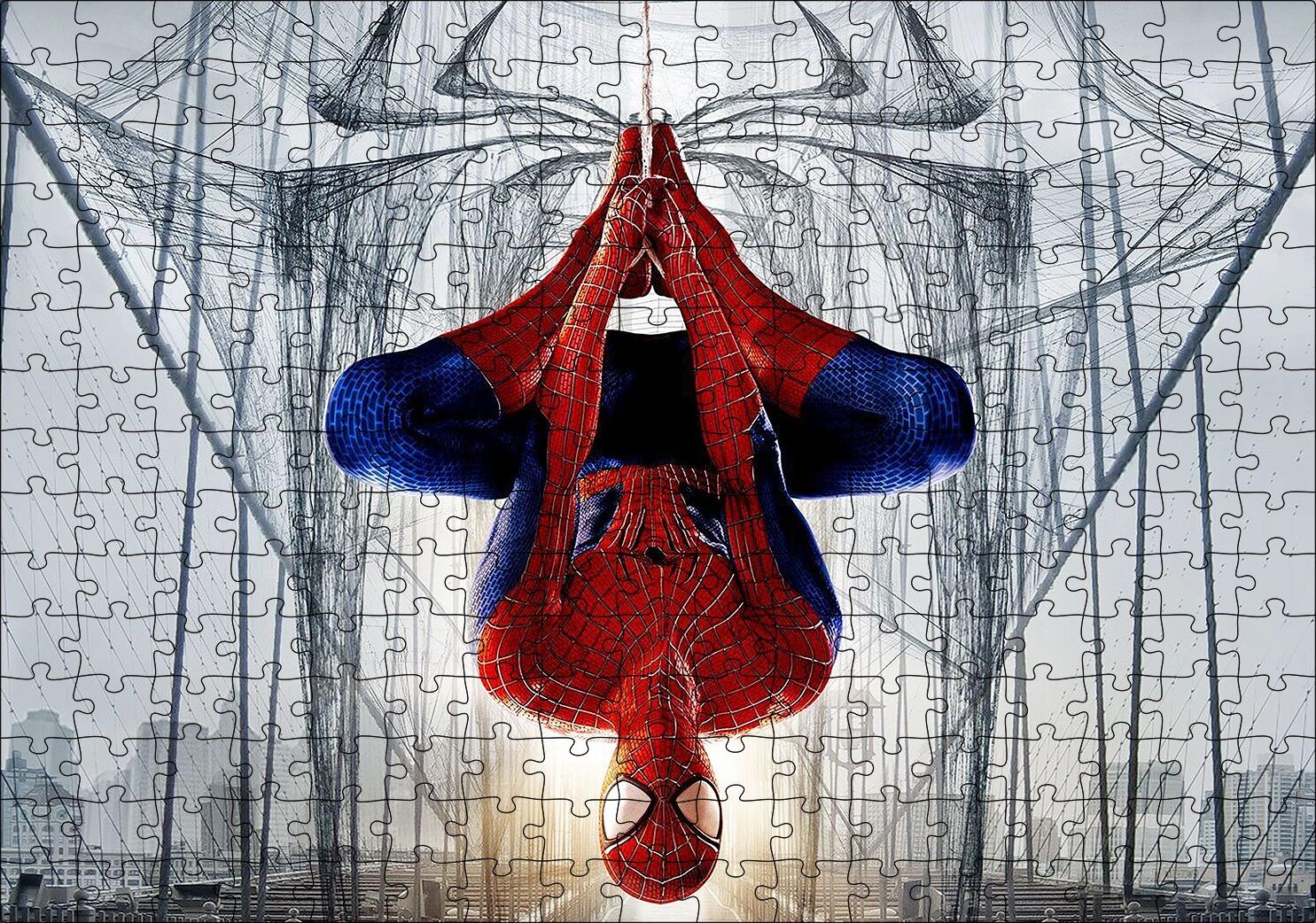 Ters Asılı Duran Spider Man Puzzle Yapboz MDF Ahşap 255 Parça 34 cm X 49 cm