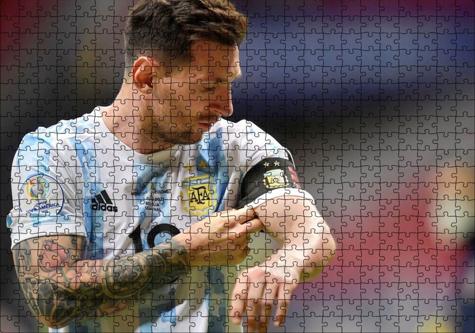 Kaptan Messi Arjantin Milli Şampiyonu Puzzle Yapboz MDF Ahşap 500 Parça 49 cm X 68 cm