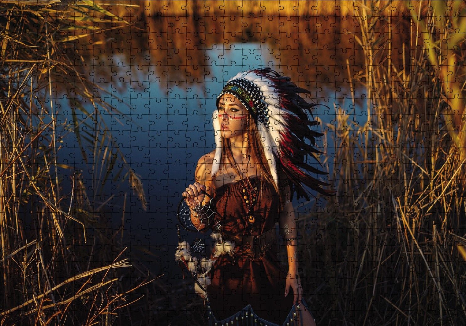 Kızılderili Kostümlü Kadın Göl ve Sazlıklar Puzzle Yapboz MDF Ahşap 500 Parça 49 cm X 68 cm
