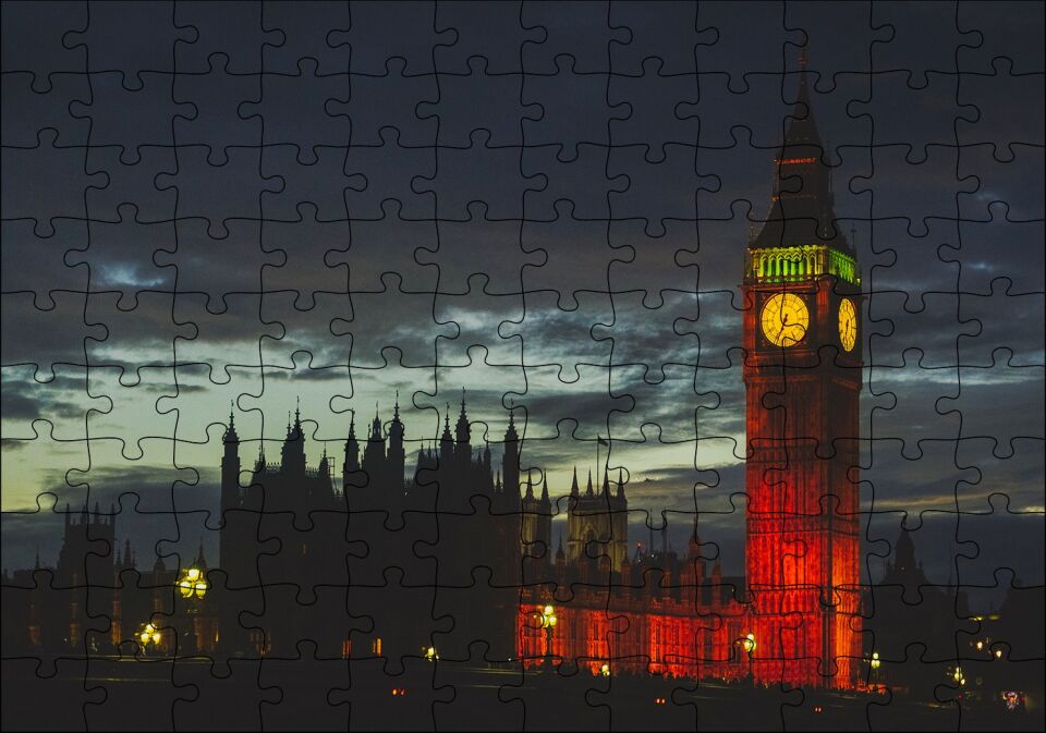 Akşam Karanlığında Big Ben Saat Kulesi Puzzle Yapboz MDF Ahşap 120 Parça 24 cm X 34 cm